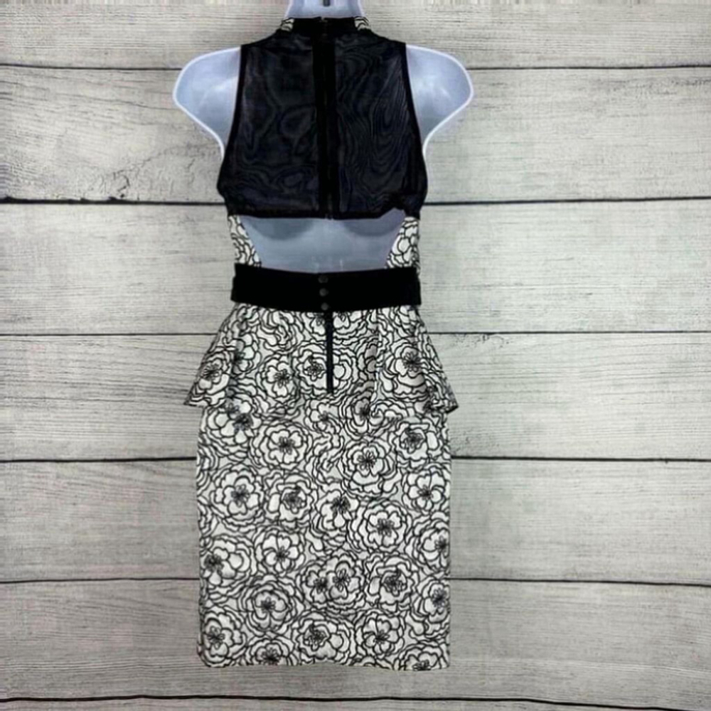 Alice + Olivia Black White Floral Lace Peplum Mock Neck Dress Size 2 - Picture 5 of 12